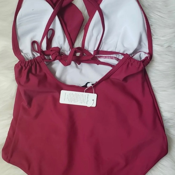 Verano Playa Ruffle One Piece Bathing Suit - Picture 2 of 4